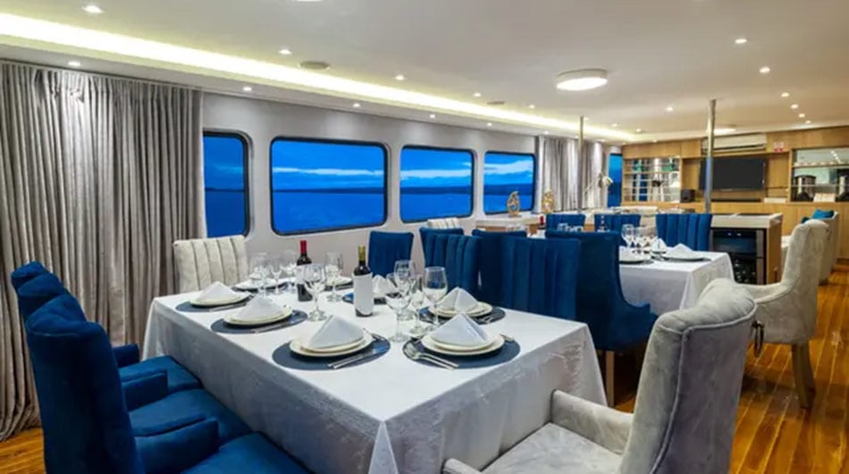 Grand Queen Beatriz Galapagos Cruise - Dining Grand Queen Beatriz Galapagos Cruise - Dining