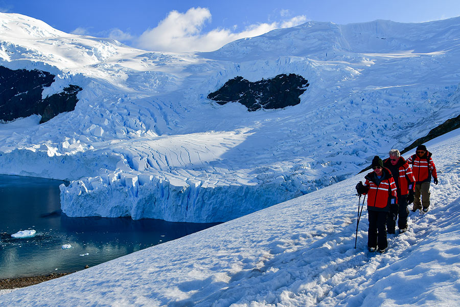 PL-Antarctica-Hike-Overlook-gallery