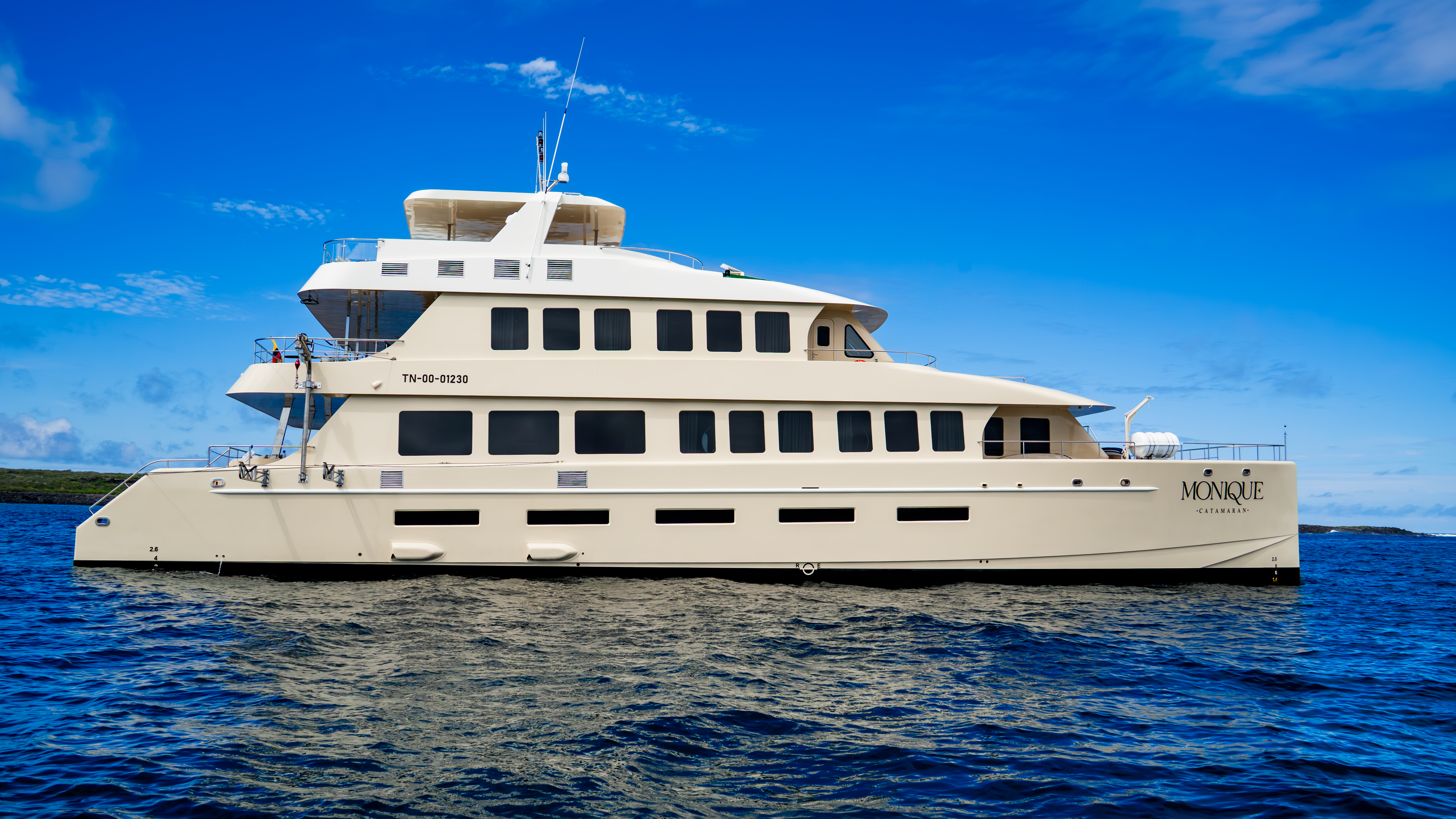 M/C Monique Catamaran Exterior View M/C Monique Catamaran Exterior View