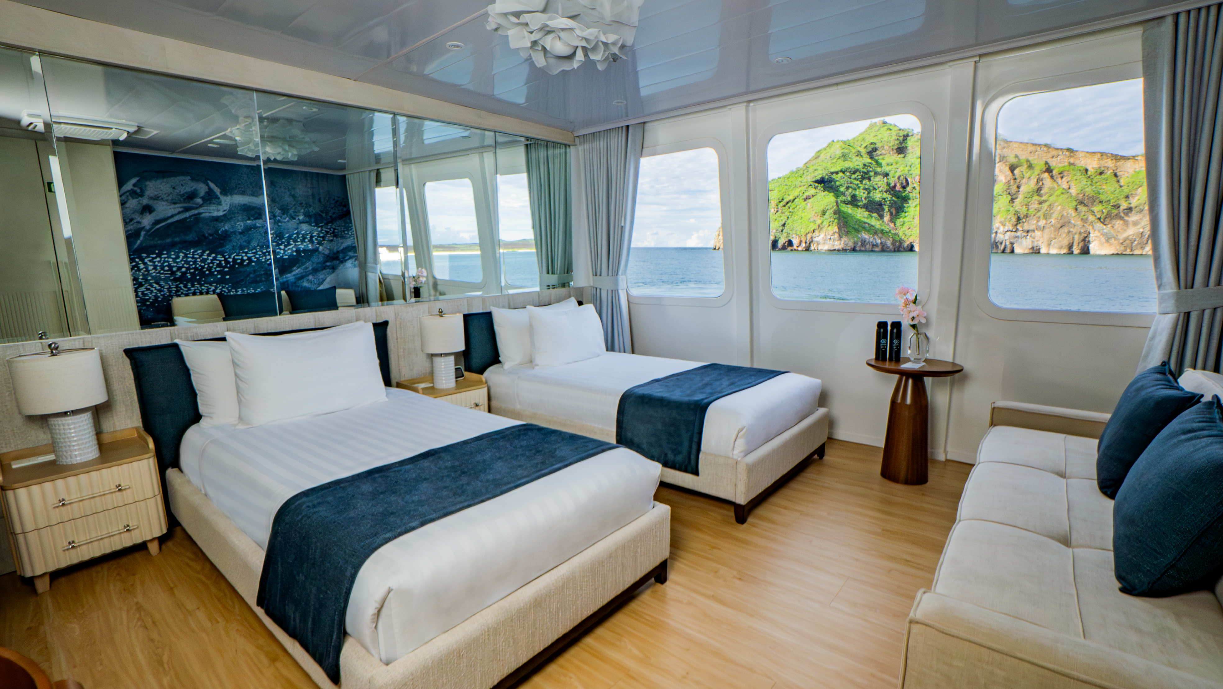M/C Monique Catamaran Golden Stateroom twin M/C Monique Catamaran Golden Stateroom twin