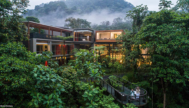 Mashpi Lodge. Mashpi Lodge.