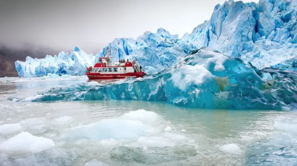 Glacier cruise