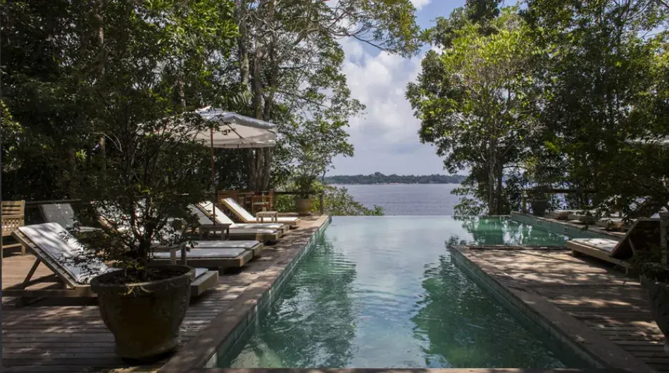 Anavilhanas jungle lodge infinity pool