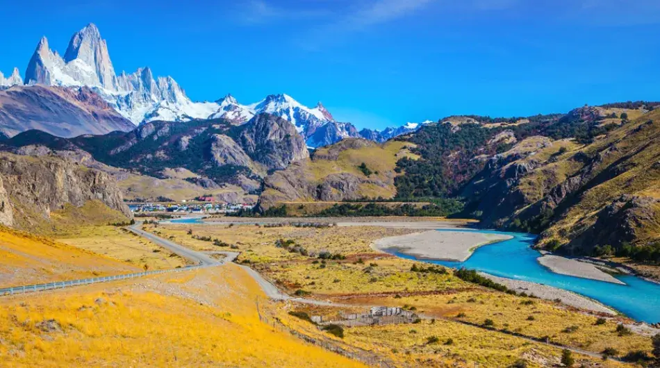 El Chalten town patagonia landscape