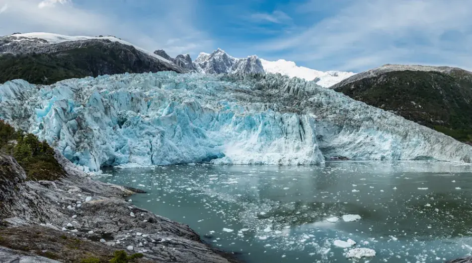 Pia glacier panorama