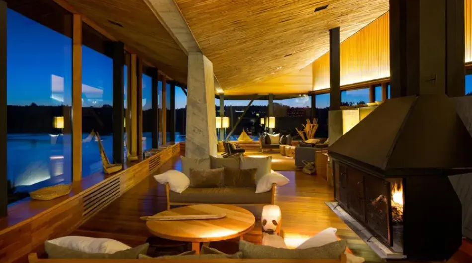 Refugia chiloe luxury hotel living room