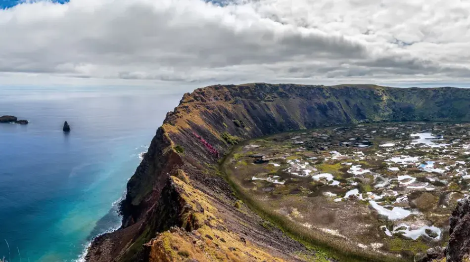 Orongo volcano crater with ocean