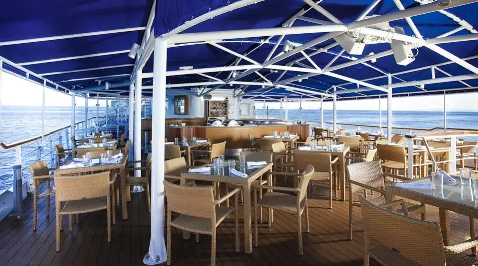 La Pinta Galapagos Cruise Ship - Dining