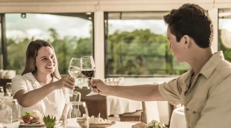 Couple-lunch-La-Perla