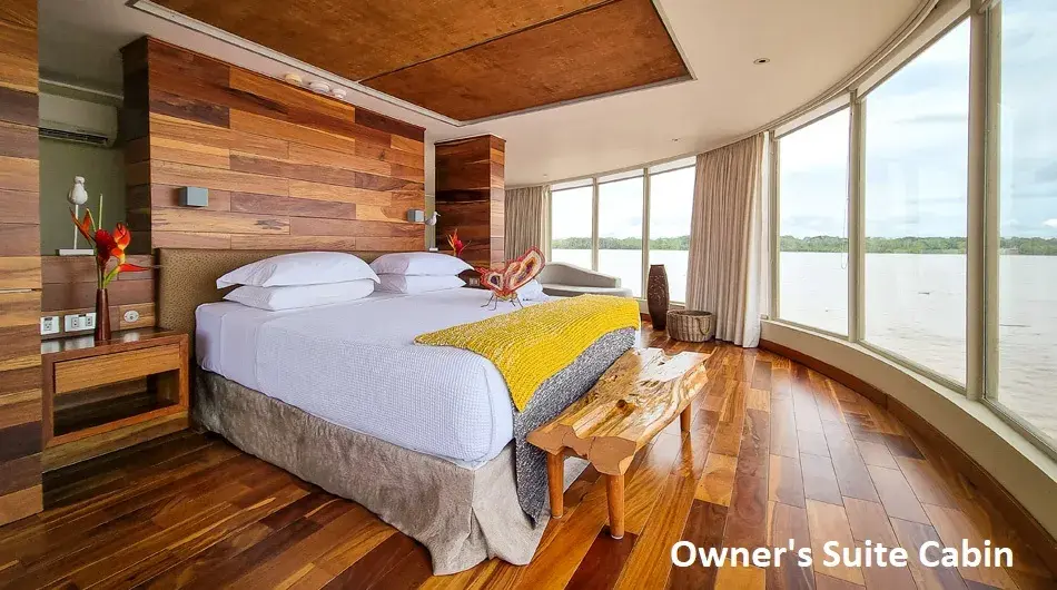 Delfin-III-owners-suite