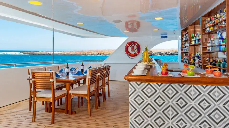 Ocean Spray Galapagos Cruise Ship - Al Fresco Dining 