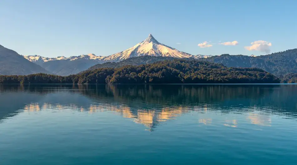 Chile Volcan Puntiagudo