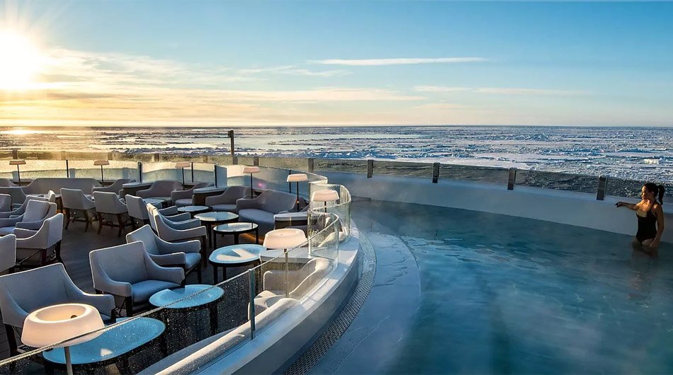 Le Commandant Charcot exterior Pool