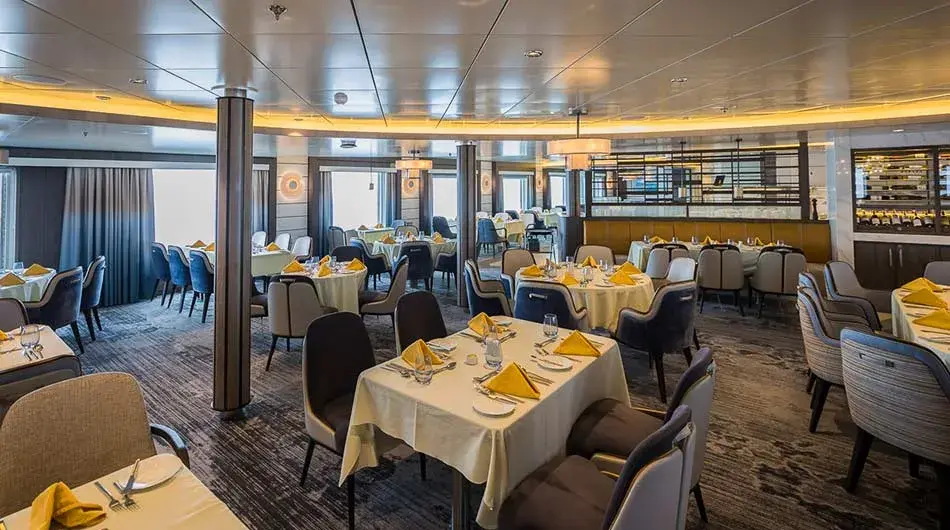 Dining-Room,-Sylvia-Earle,-Richard-I'Anson