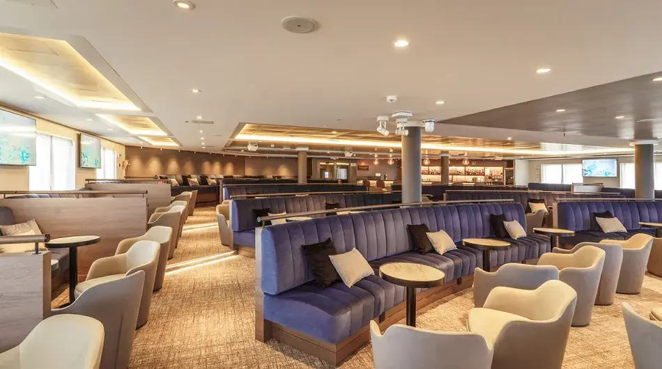 Quark Expeditions_Ultramarine_Ambassadors Theater_(14)_Web