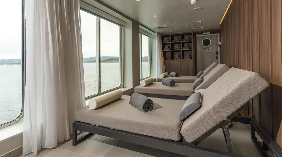 Quark Expeditions_Ultramarine_Tundra Spa and Sauna_(14)_Web