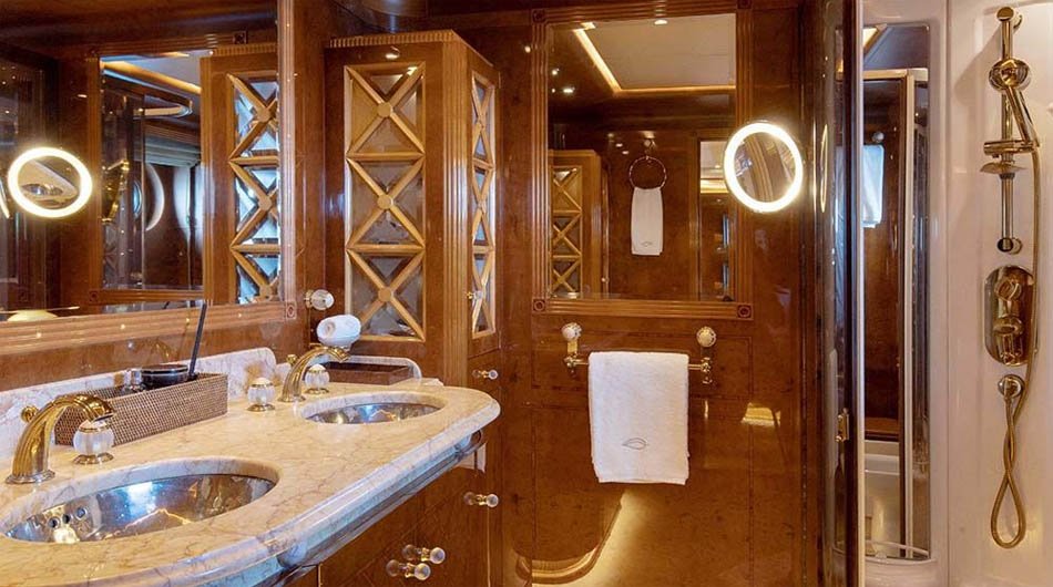 Aqua Mare Cabin 103 Bathroom