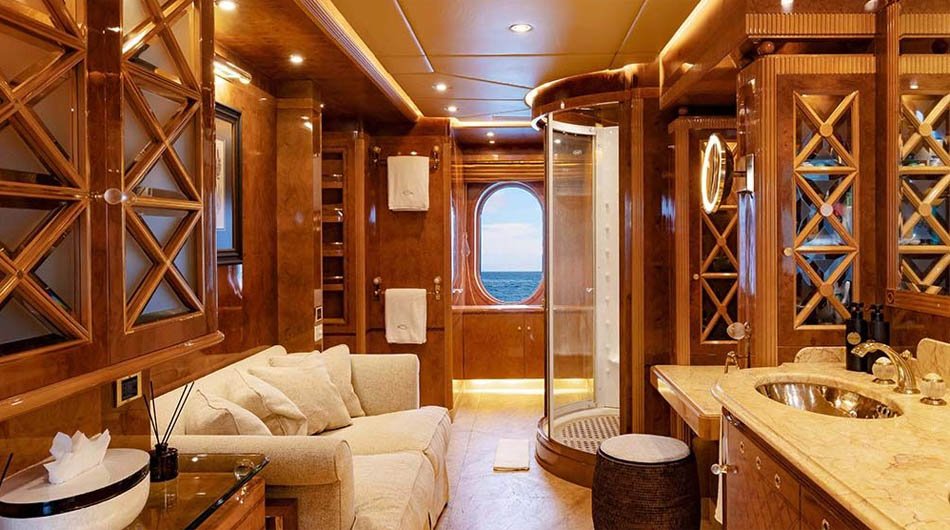 Aqua Mare Cabin 202 Bathroom