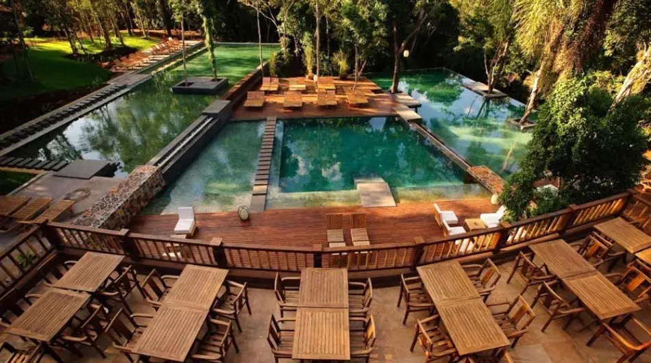 Loi suites iguazu luxury hotel pool view