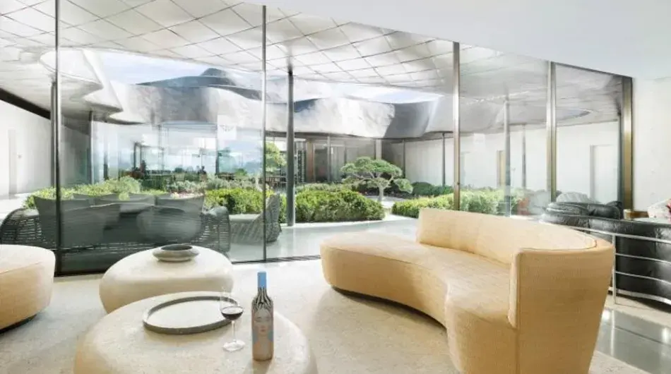 Vina Vik Lounge