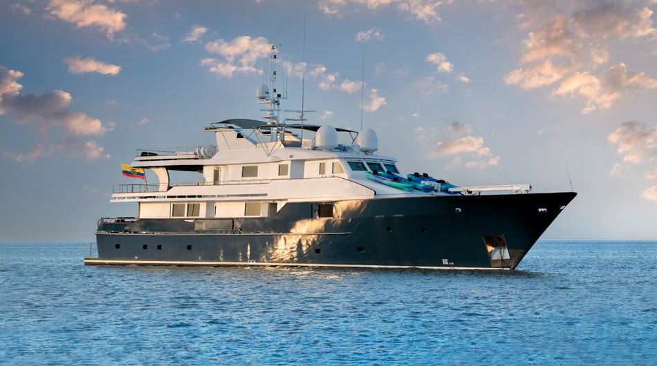 Galapagos Explorer Exterior