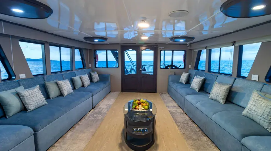 Monserrat Galapagos Cruise Ship - Lounge