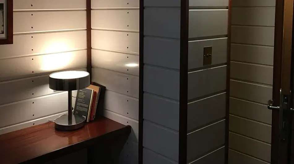 M/S Balto - Desk in Cabin 