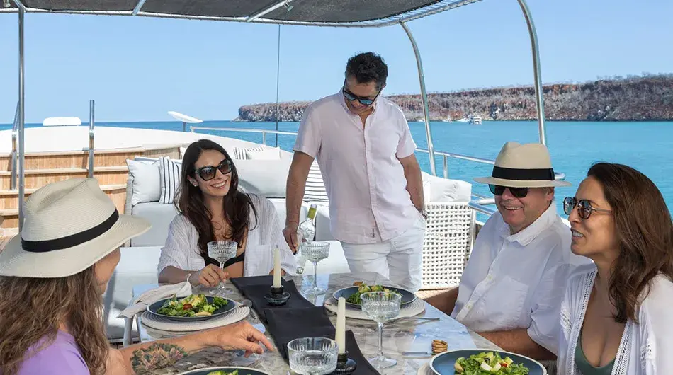 Integrity-outdoor-dining