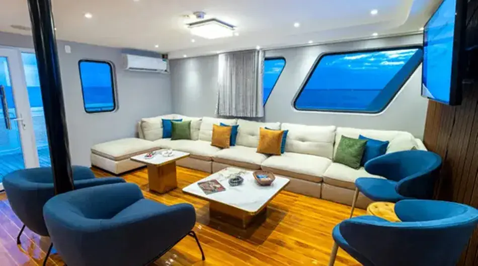 Grand Queen Beatriz Galapagos Cruise -Breifing Area 