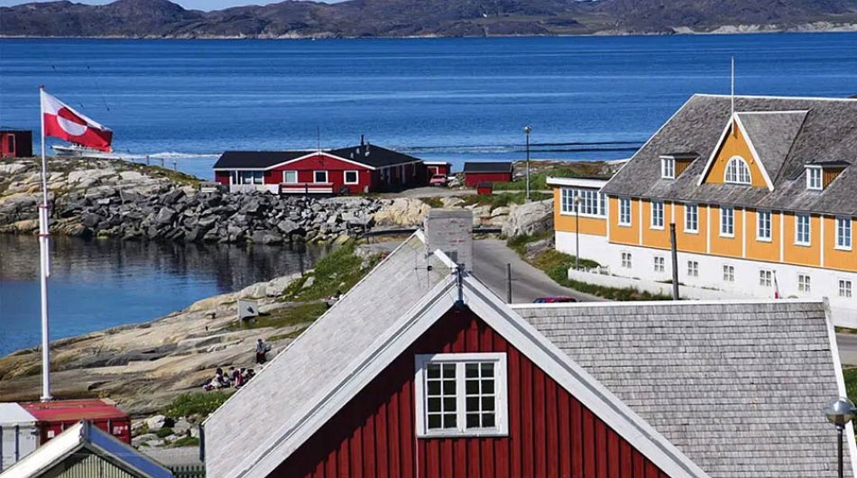 nuuk-town-greenland-flag