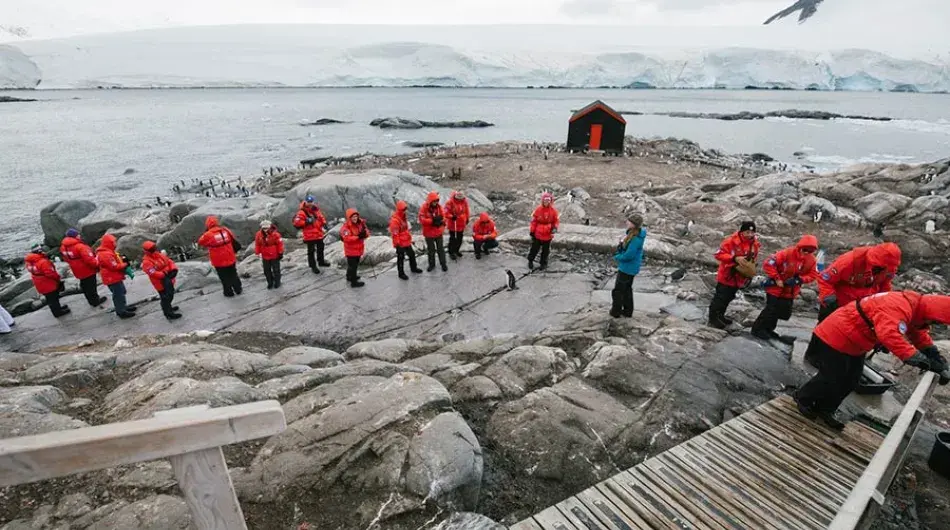 shore-excursions-antarctica1