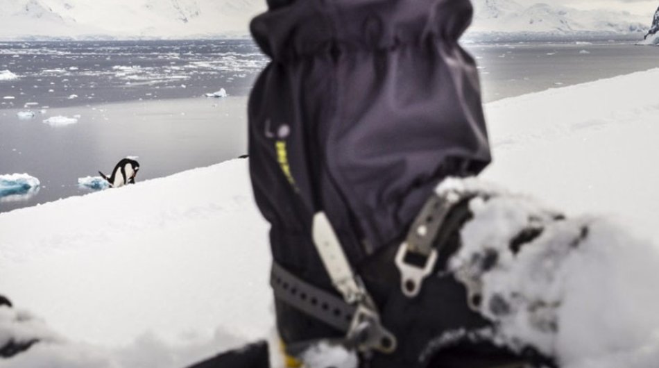 snowshoeing-in-antarctica-7