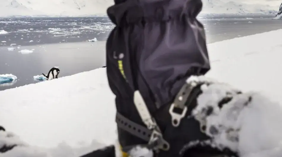 snowshoeing-in-antarctica-7