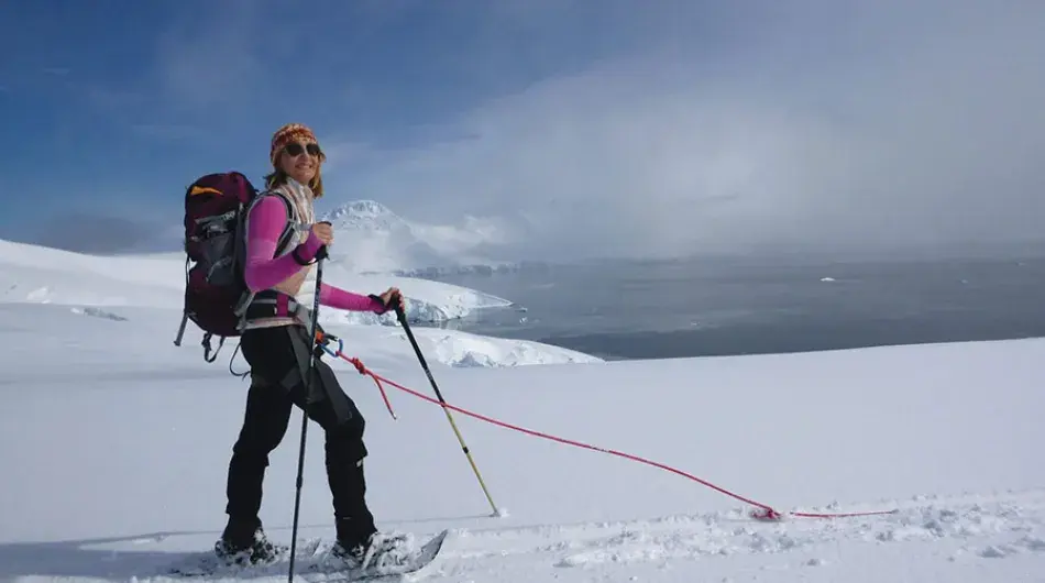 snowshoeing-in-antarctica-8