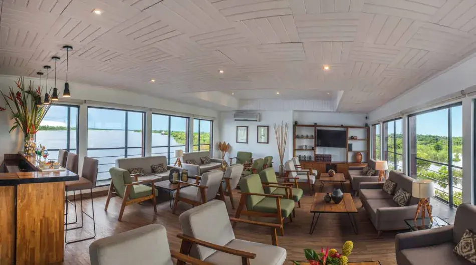 Inside the La Perla ship