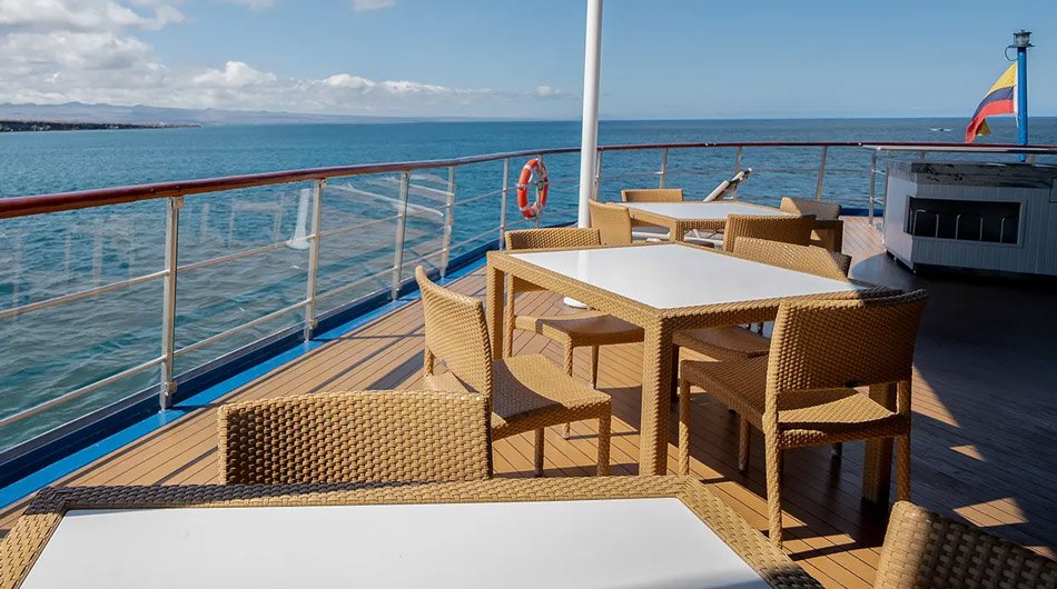 Isabela Yacht Sun Deck