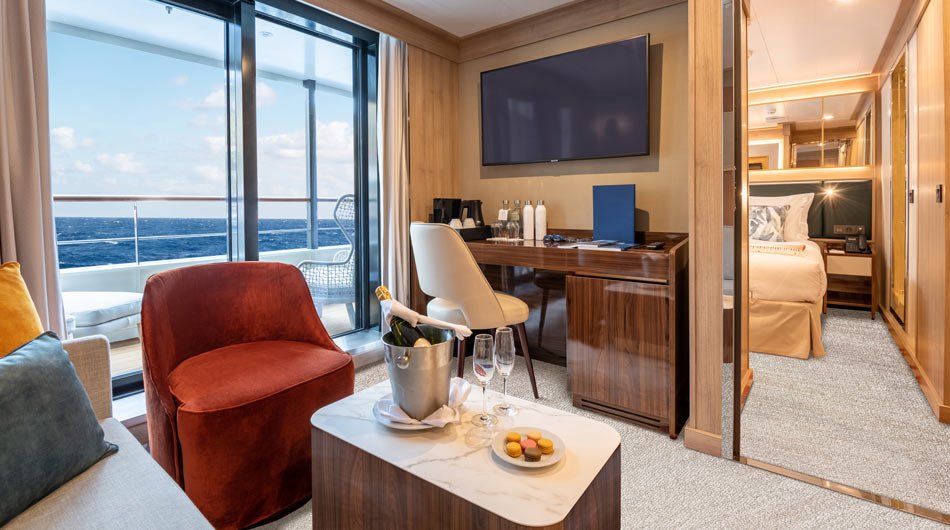 World Voyager owners suite