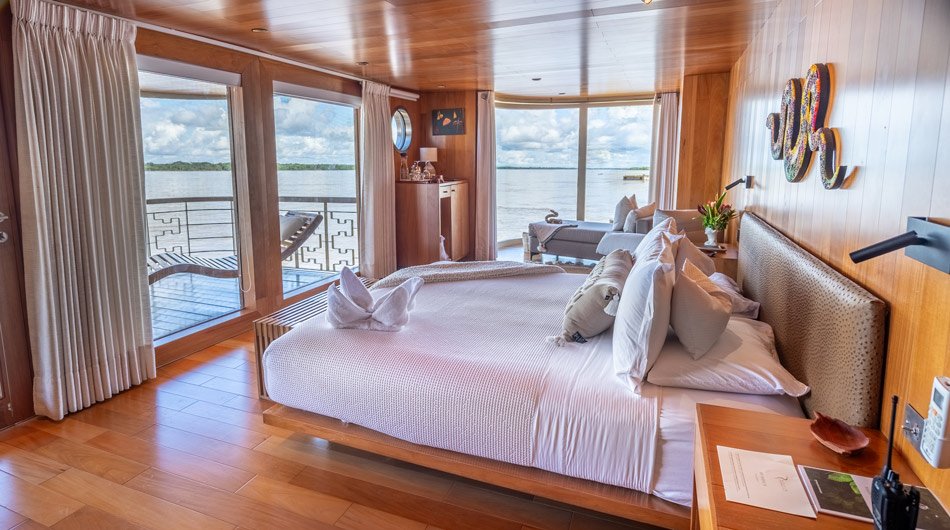 Delfin 1 master suite