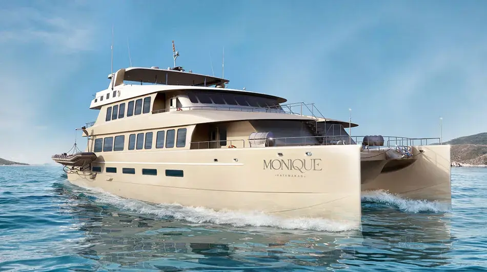 Monique catamaran exterior