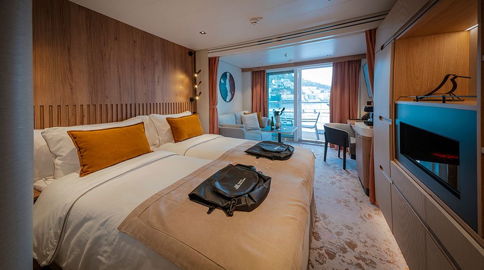 SH Minerva Balcony Stateroom