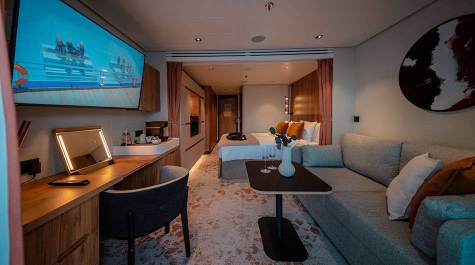 SH Minerva Balcony Stateroom