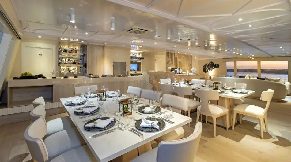 Endemic Galapagos - Dining Area