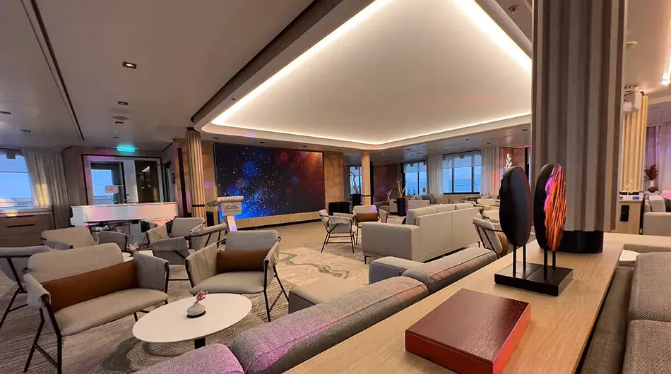 SH Diana Observation Lounge