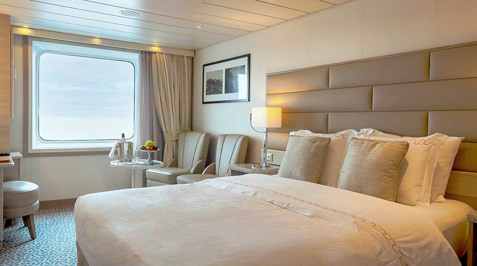 category-2-superior-cabin-1-exploris-one[1]