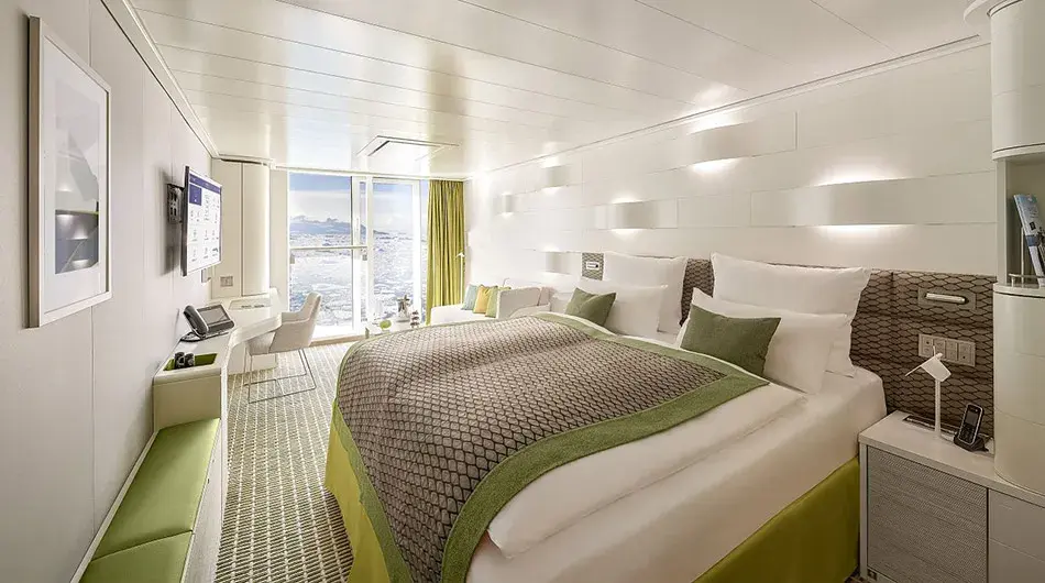 Hanseatic Nature French Balcony Cabin