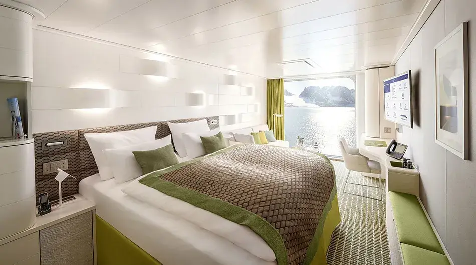 Hanseatic Nature Panoramic Cabin