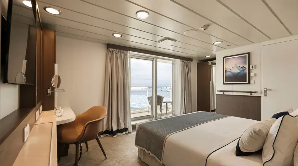 Douglas Mawson Balcony Stateroom Superior