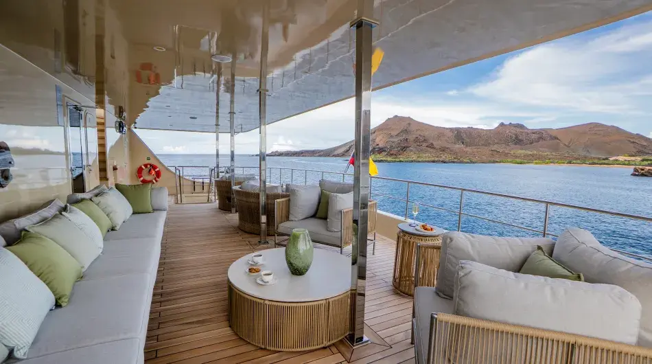 M/C Monique Catamaran Exterior Lounge Comfy lounges