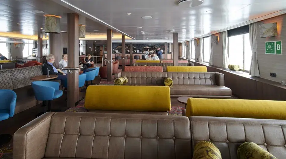 Hondius lounge