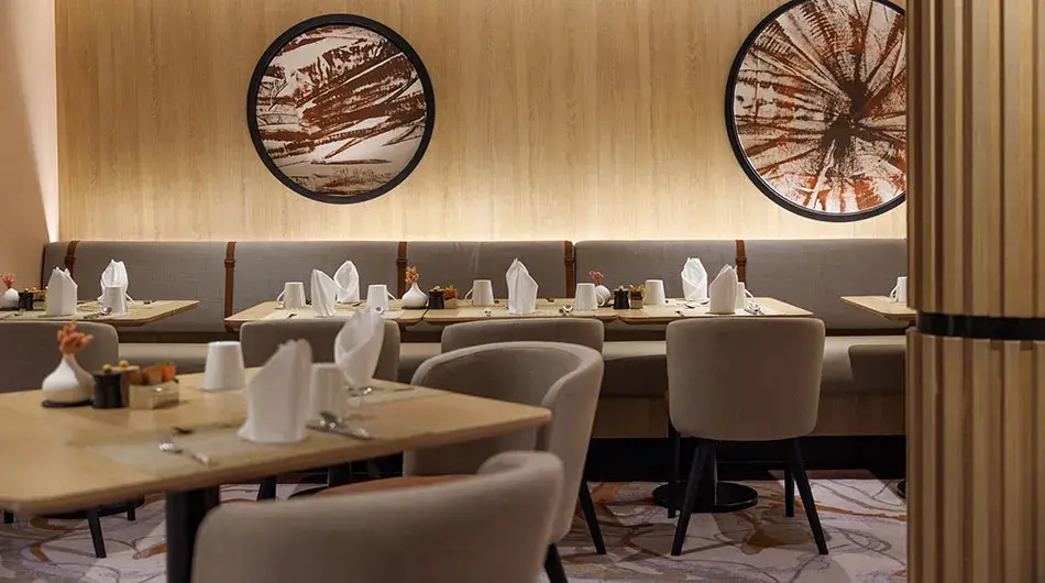 SH Diana Restaurant Seating